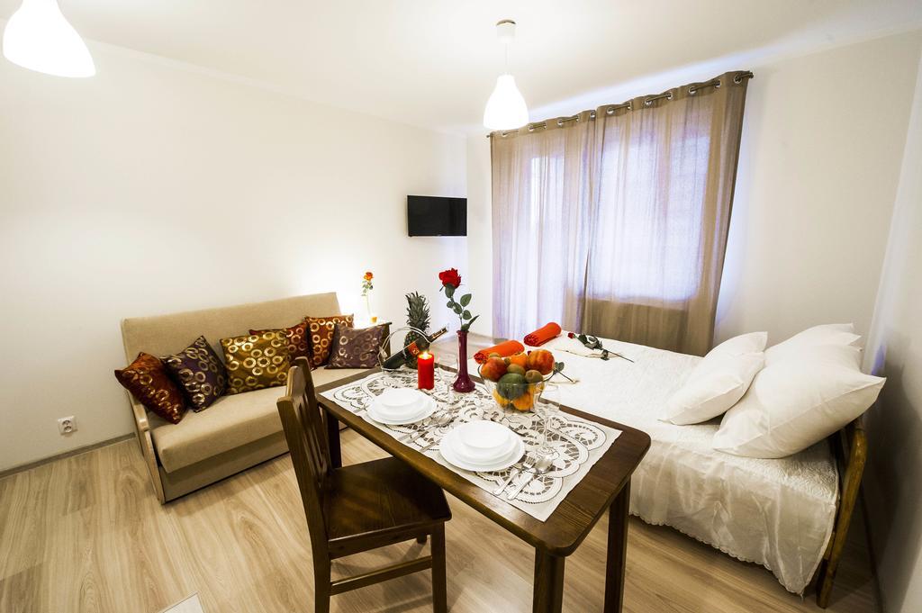 Apartament Polonijna Краков Экстерьер фото